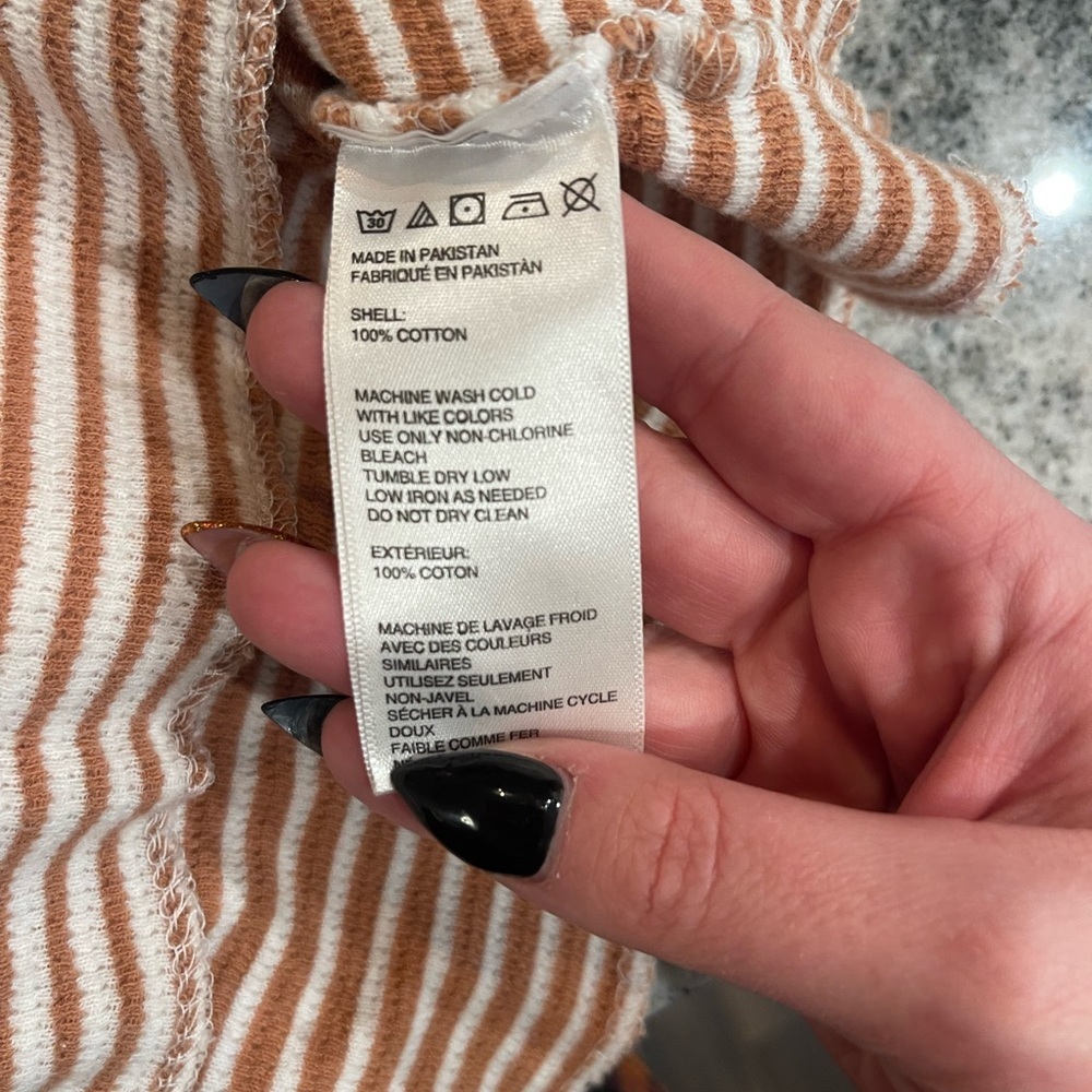 Urban Outfitters Tan and Cream Striped Hoodie - Picture 4 of 4